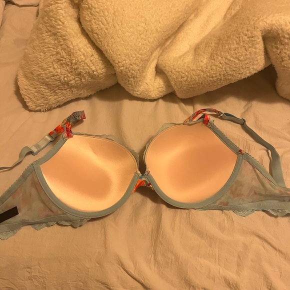 Very sexy push up bra - Picture 2 of 3